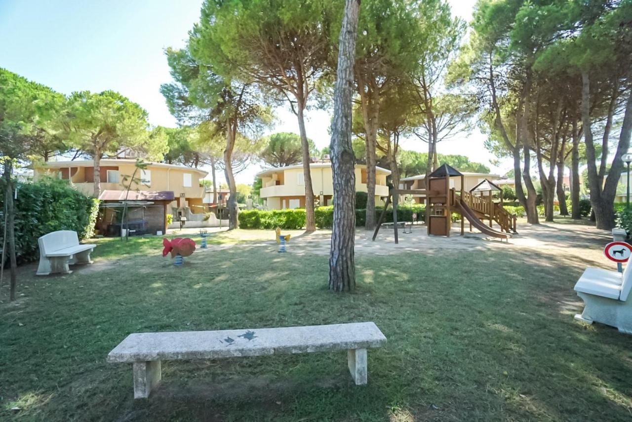 Villaggio Tivoli Bibione Exterior foto